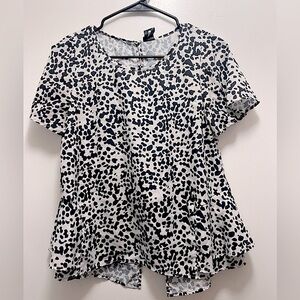 Sixten Stylish Black and White Women's Top, Size XS